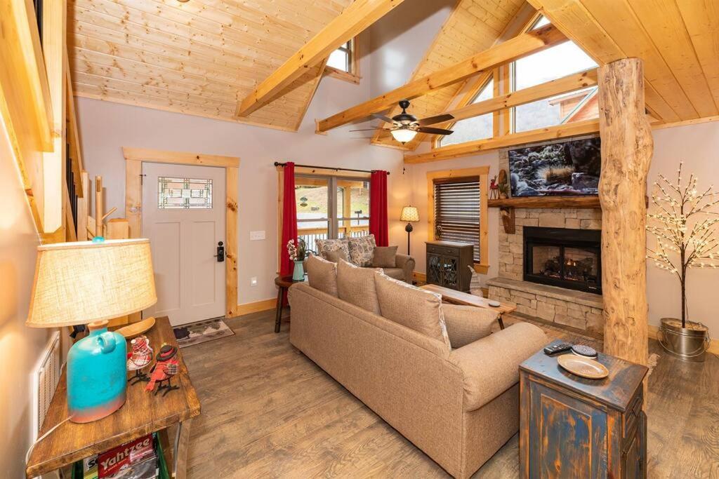 The Snow Owl Cabin Maggie Valley Esterno foto