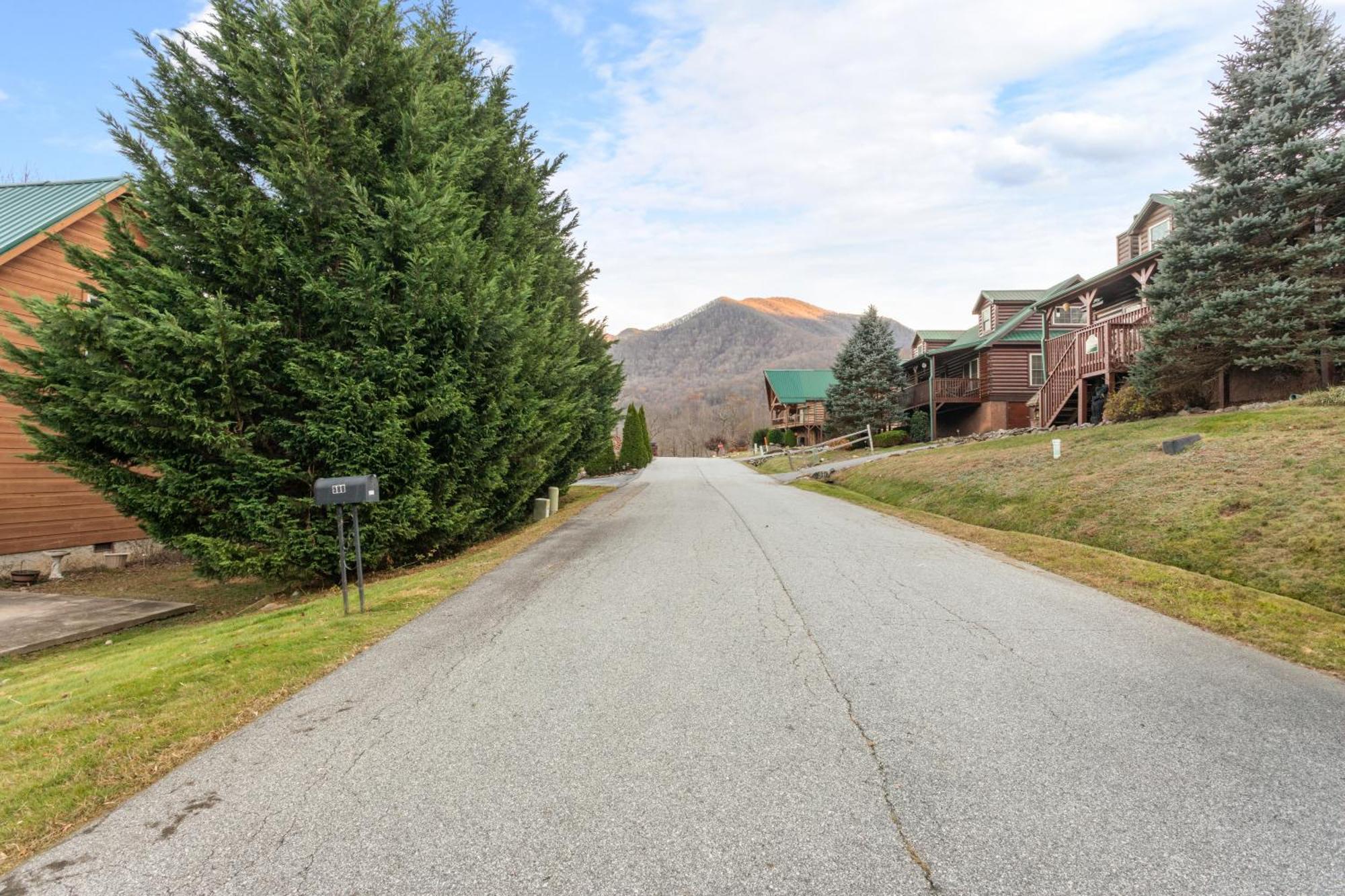 The Snow Owl Cabin Maggie Valley Esterno foto